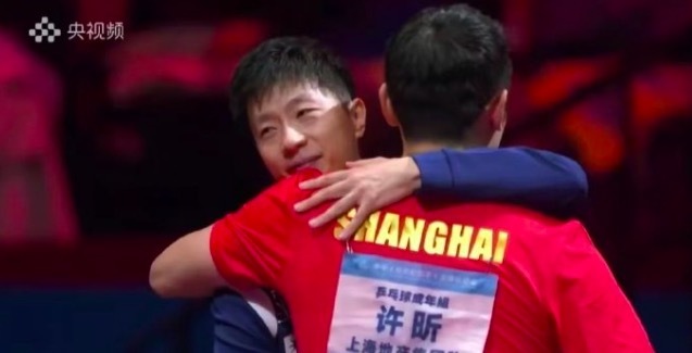 日本队完胜英格兰队,马龙高光表现 日本队完胜英格兰队,马龙高光表现